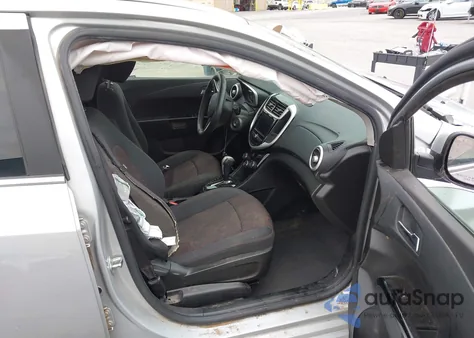 2020 Chevrolet Sonic Fwd Lt from USA, damaged, VIN 1G1JD5SB0L4144044